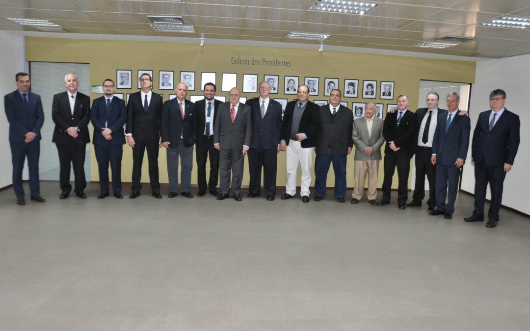 Cerimônia de descerramento da foto de Neuto Fausto de Conto na galeria dos ex-presidentes do BRDE