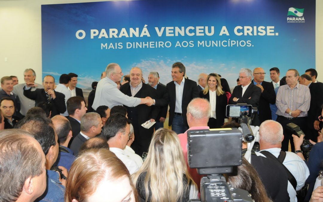 Governo repassa mais R$ 122 milhões aos 399 municípios do Paraná